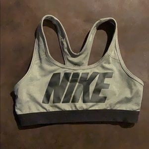 Sports bra
